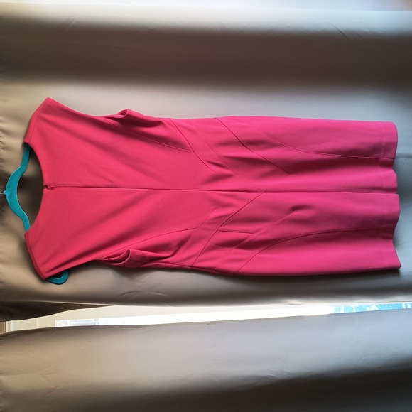 Vince Camuto fitted cap sleeve dress - Picture 3 of 3